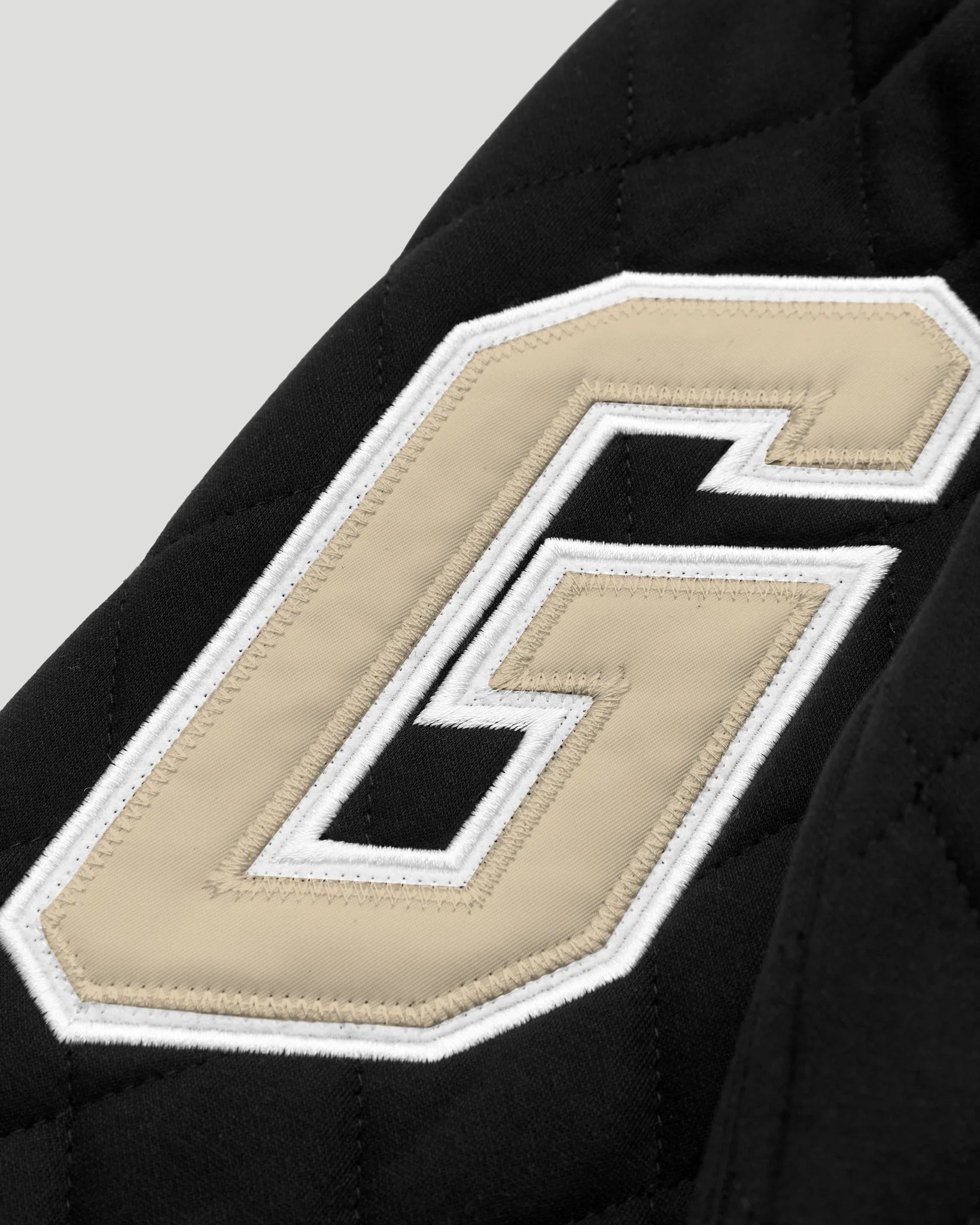 Team Logo Hoodie Black/Cream 2.0 - Image 3