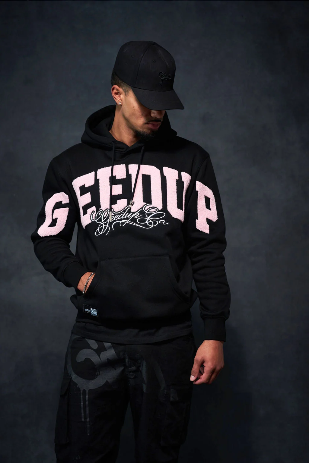 Team Logo Script Hoodie Black/Dusty Pink - Image 2